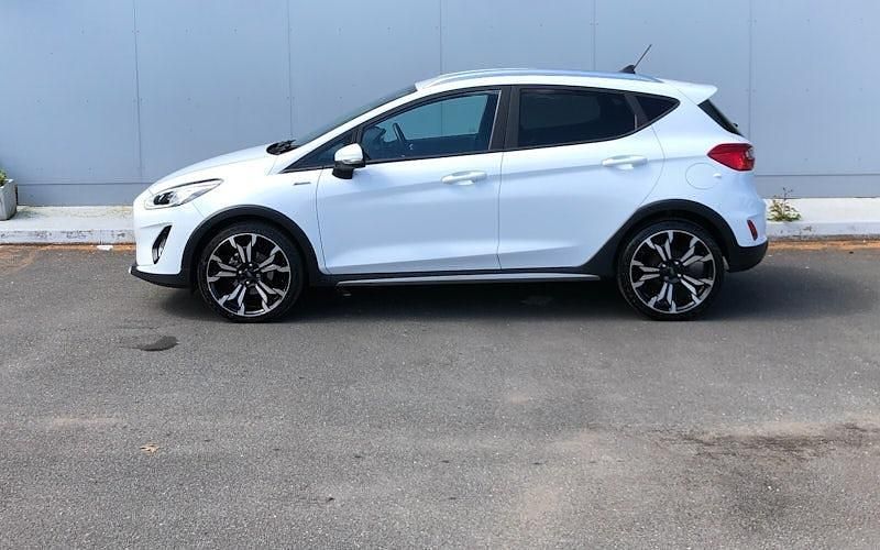 Used Ford Fiesta Active X 125 HP (91 kW) 2021 White Hatchback