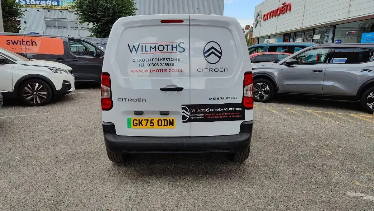 Used Citroën Berlingo 98 kW (134 HP) 2025 White MPV