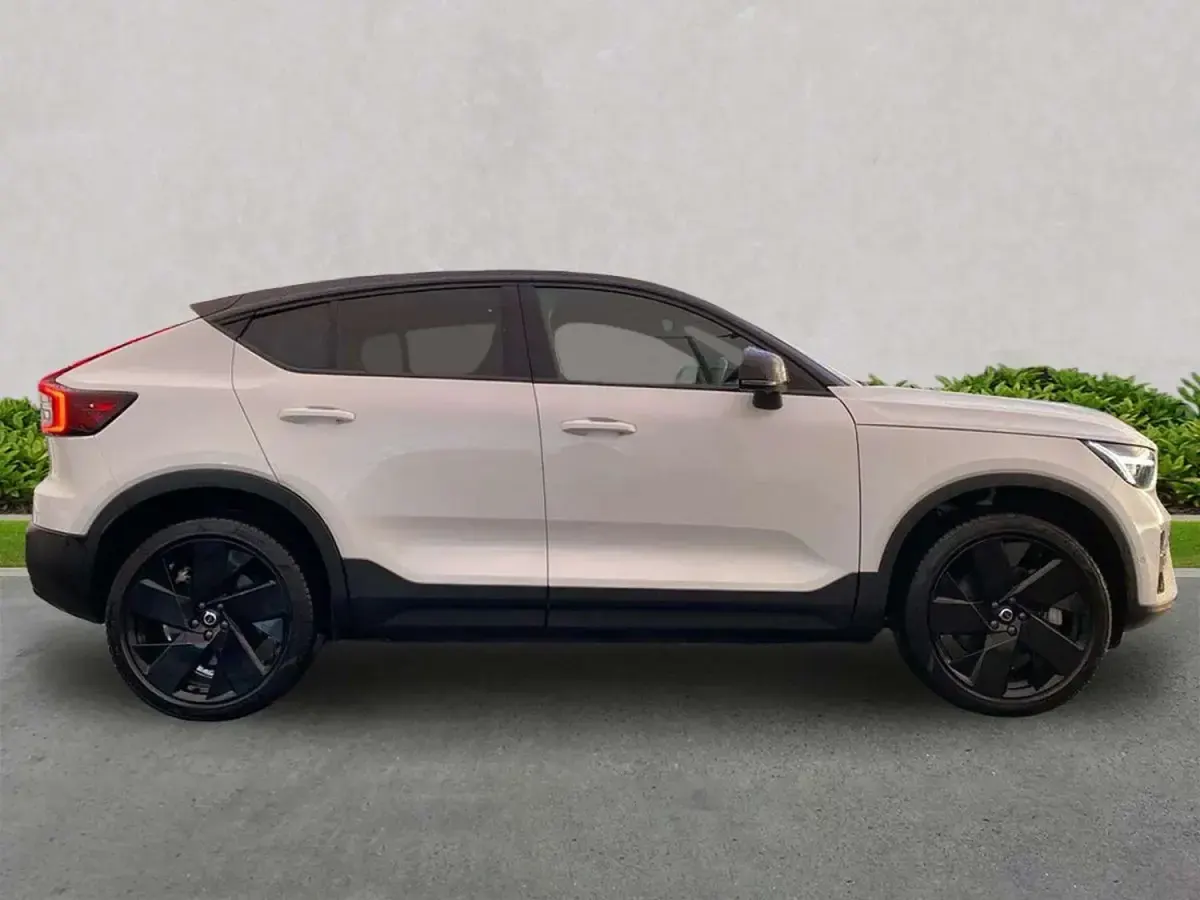 Usado Volvo EC40 Ultra 325 kW (442 HP) 2025 Branco SUV