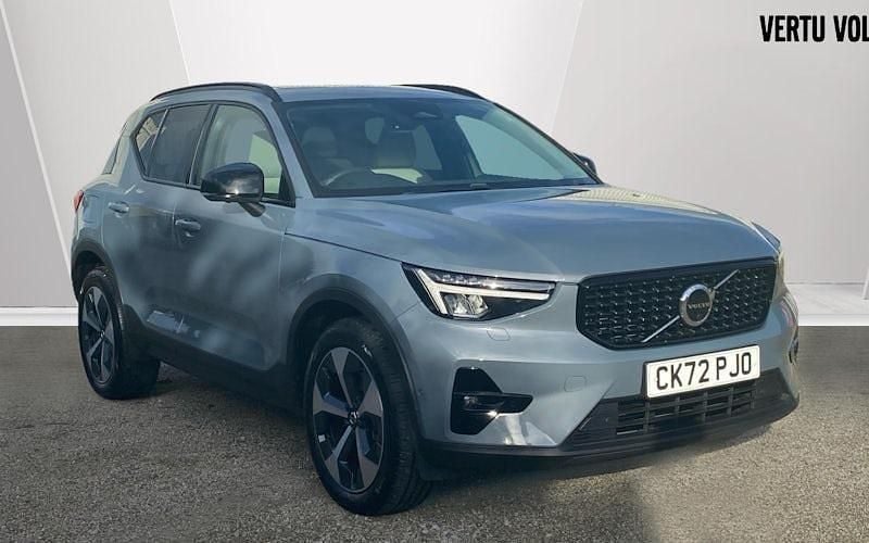 Used 2023 Volvo XC40 Ultimate SUV | £29,882 (Good price) - Image 1/4