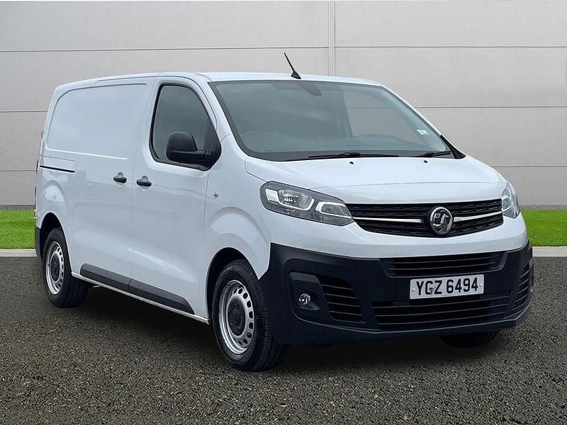 White Used 2023 Vauxhall Vivaro MPV | £12,000 (Super price) - Image 1/4