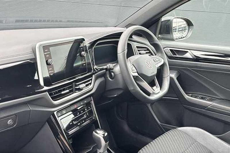 Used VW T-Roc 150 HP (110 kW) 2025 SUV