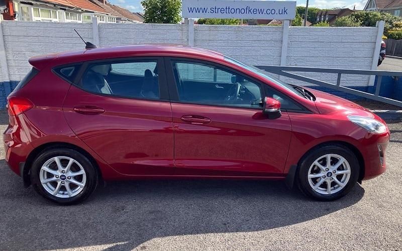 Used 2019 Ford Fiesta Zetec Hatchback | £8,495 (Good price) - Image 1/4