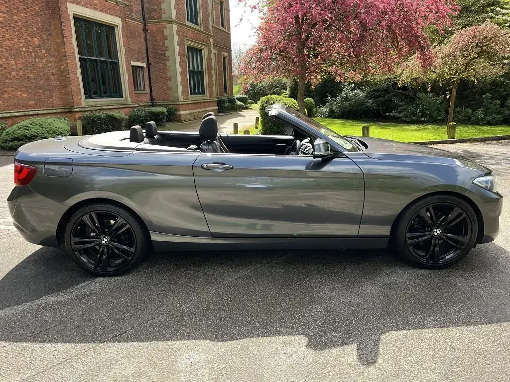 Usado BMW 220 Sport Line 190 CV (139 kW) 2015 Gris Descapotable