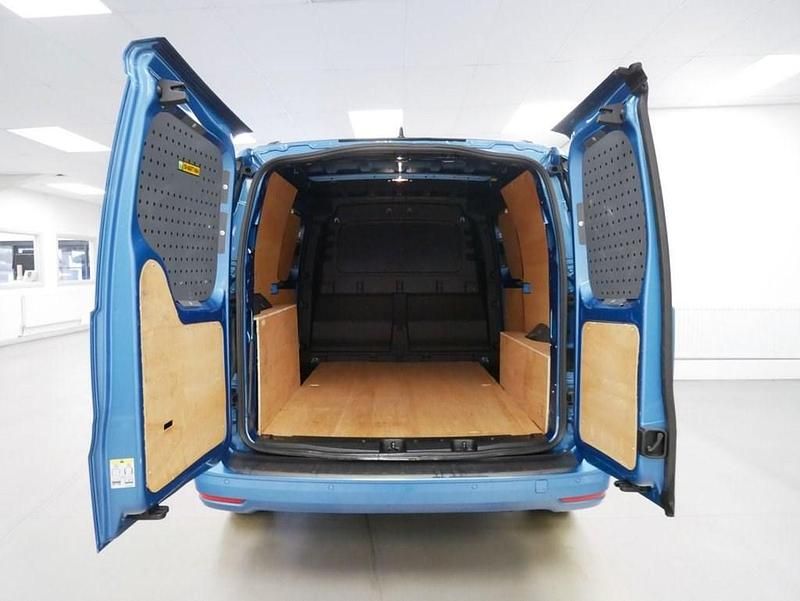 Used VW Caddy Maxi Pro 102 HP (75 kW) 2022 Blue MPV
