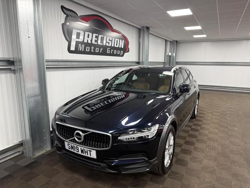 Used Volvo V90 CC 2019 Blue Estate
