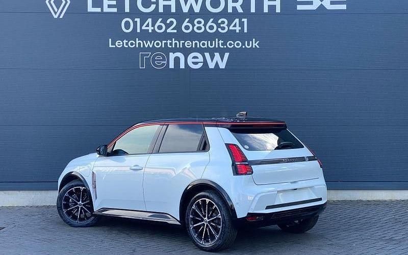 New Renault 5 E-Tech Iconic 110 kW (150 HP) 2025 Hatchback