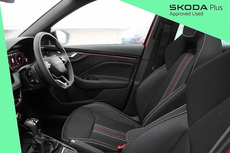 Used Skoda Kamiq Monte Carlo 85 HP (62 kW) 2025 Velvet red metallic SUV