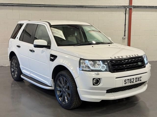 White Used 2013 Land Rover Freelander 2 Dynamic SUV | £8,149 (Fair price) - Image 1/4