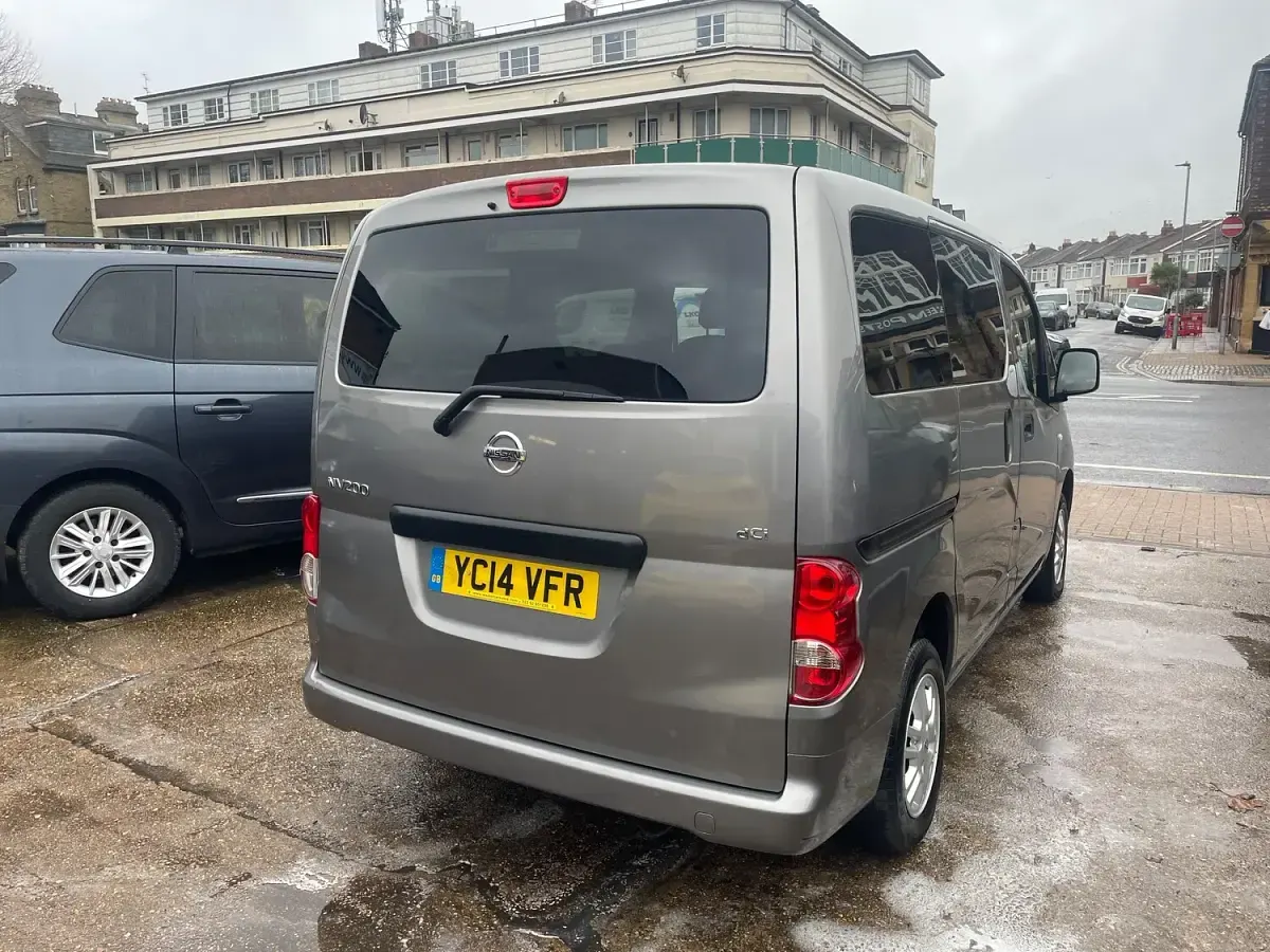 Used Nissan NV200 Acenta 90 HP (66 kW) 2014 Grey MPV