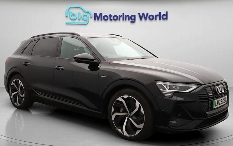Used 2023 Audi e-tron Black Edition SUV | £25,500 (Fair price) - Image 1/4