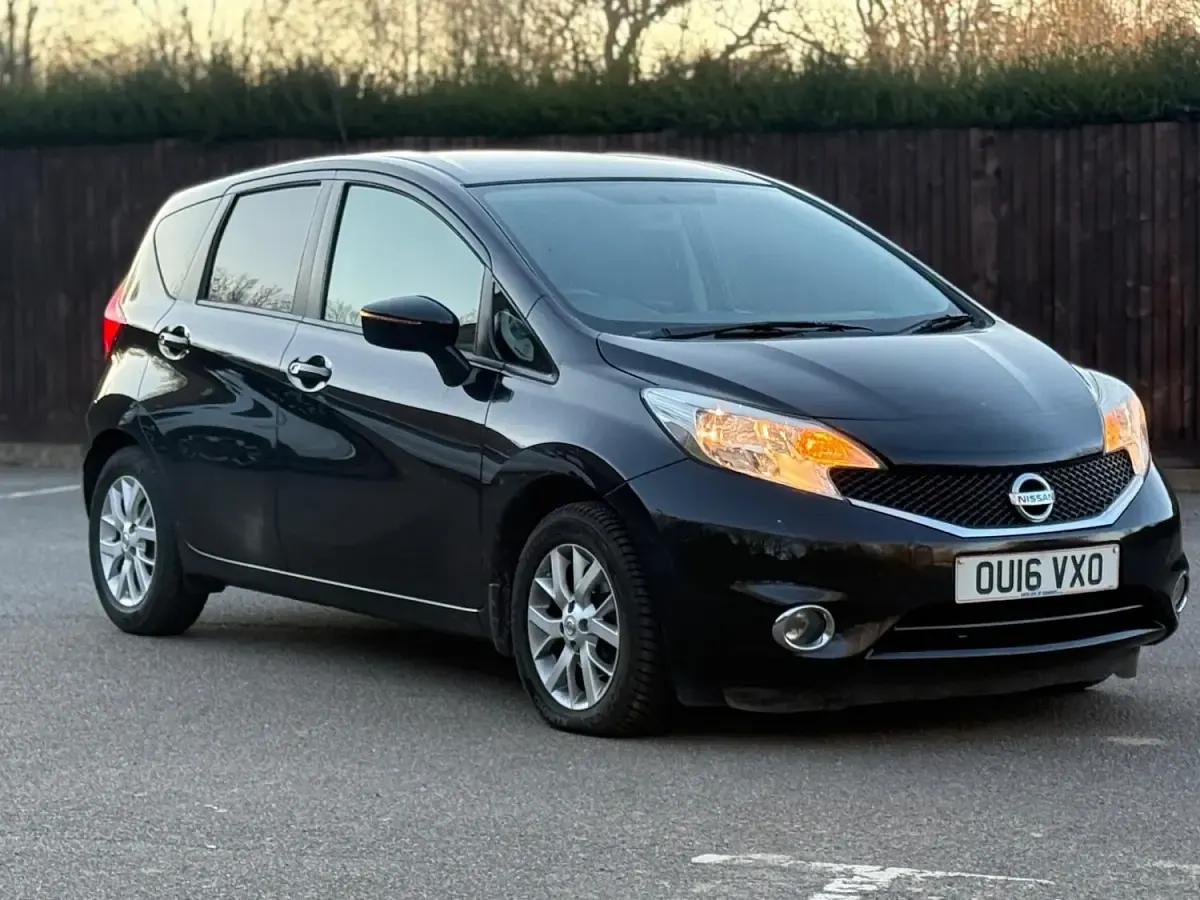 Used Nissan Note Acenta 90 HP (66 kW) 2016 Black Hatchback