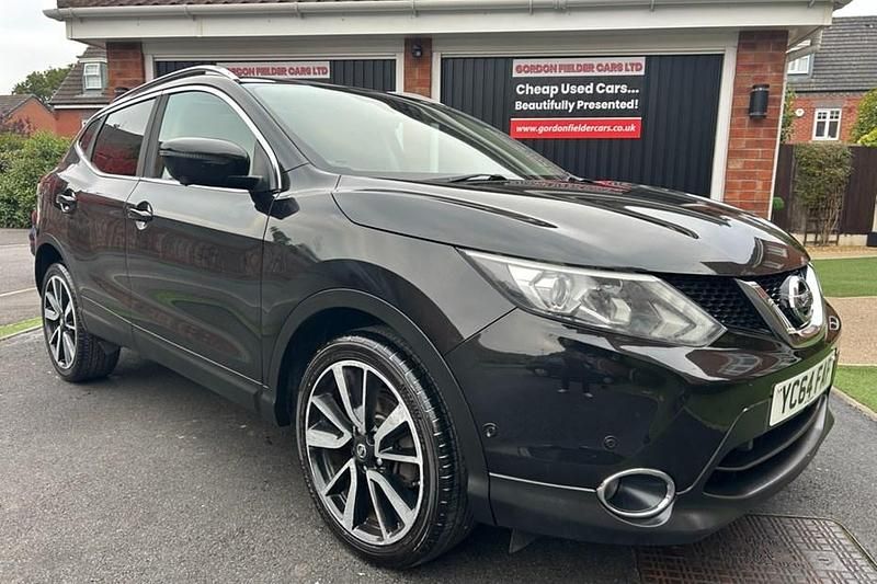 Black Used 2014 Nissan Qashqai Tekna SUV | £5,799 (Expensive) - Image 1/1