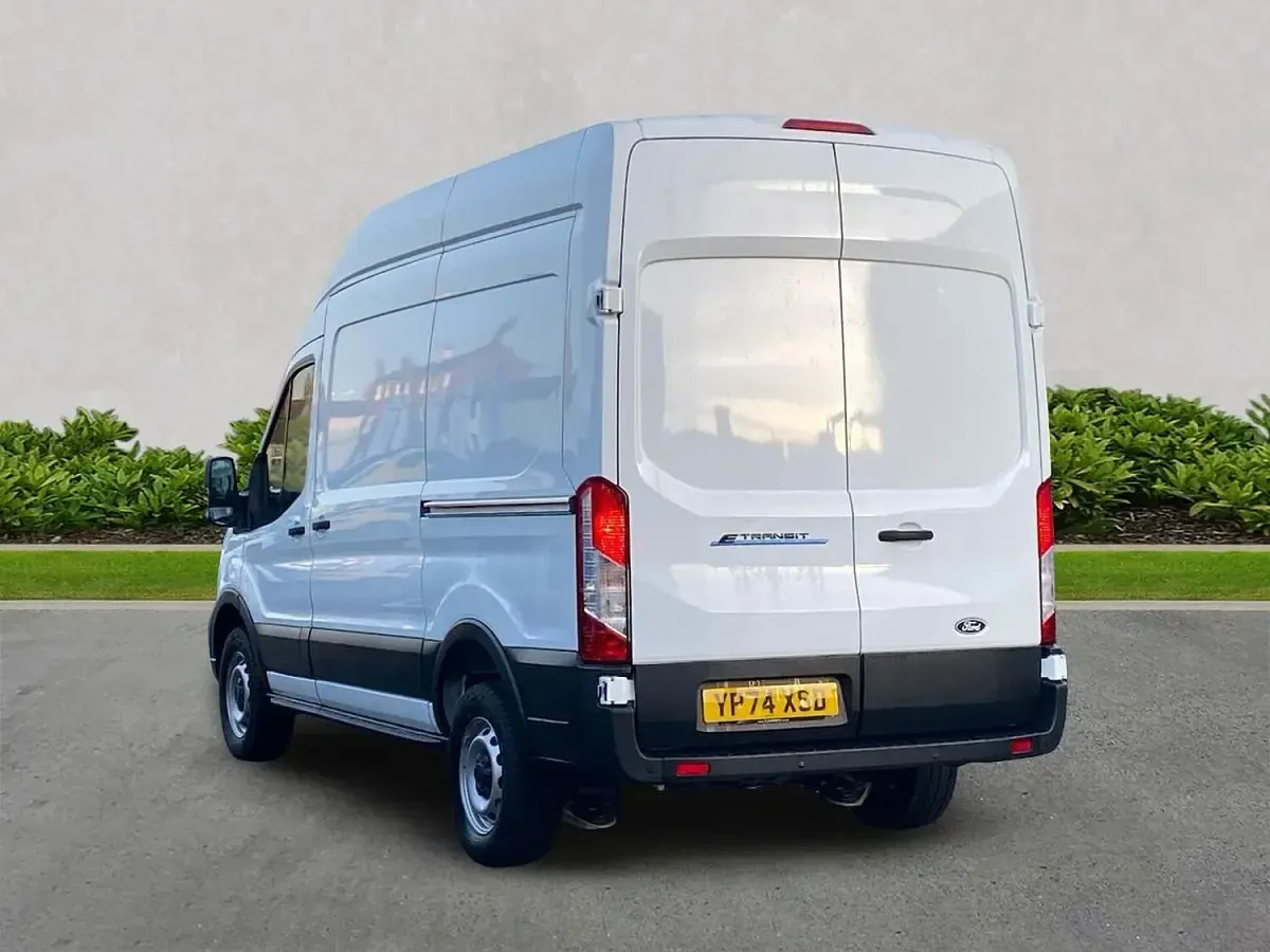 Used Ford E-Transit 197 kW (269 HP) 2024 White Van