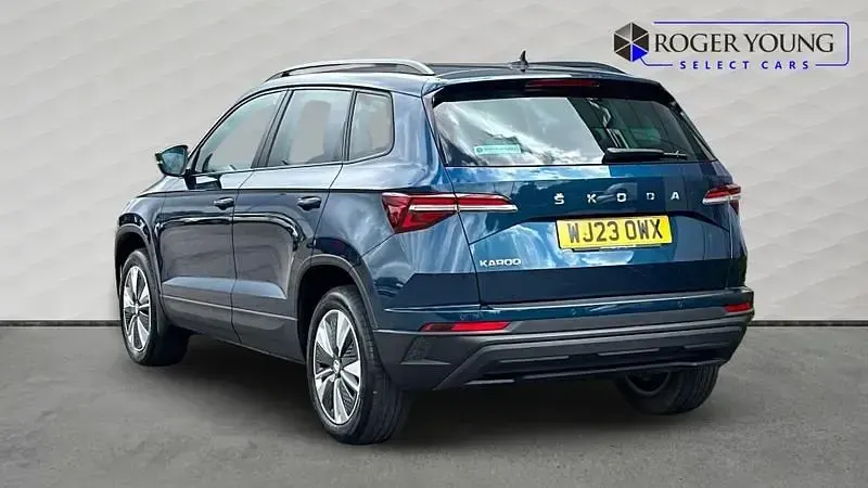 Second-hand Skoda Karoq SE Drive 2023 Albastru SUV