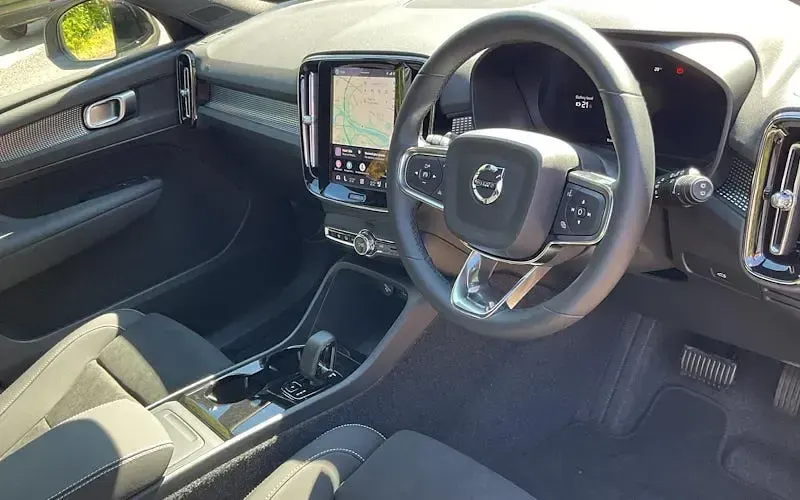 New Volvo EX40 Plus 185 kW (252 HP) 2025 Brown SUV