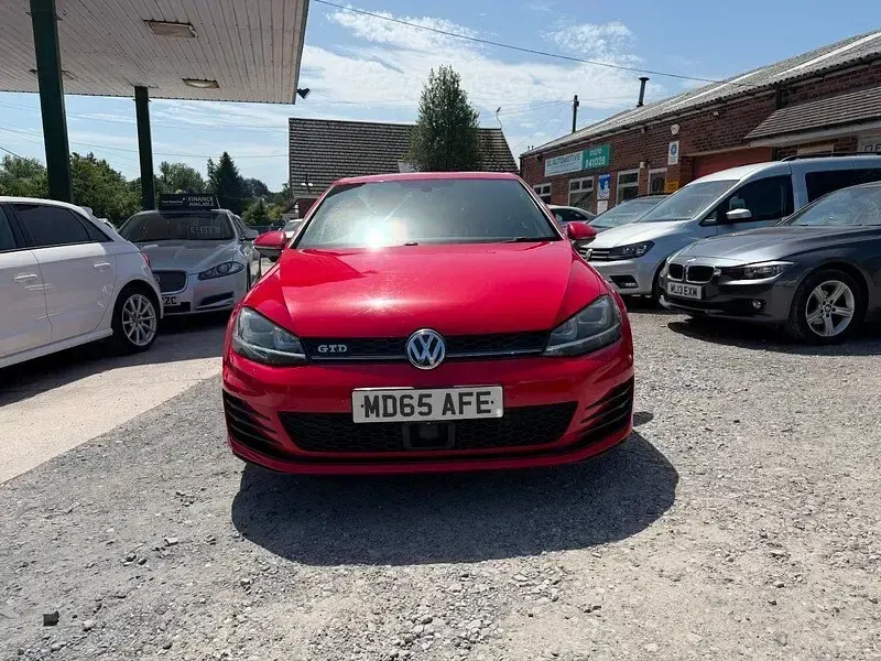 Used VW Golf VII GTD 181 HP (133 kW) 2015 Red Hatchback