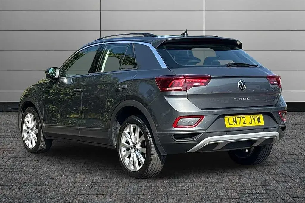 Used VW T-Roc Life 150 HP (110 kW) 2022 Indium grey SUV