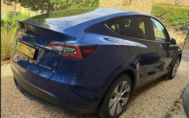 Used Tesla Model Y Long Range AWD 286 kW (389 HP) 2025 SUV