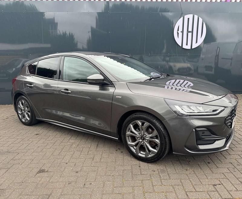Grey Used 2022 Ford Focus ST-Line Hatchback | £9,833 (Good price) - Image 1/4