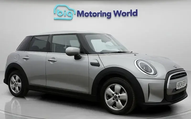 Used Mini Cooper Classic 136 HP (100 kW) 2024 Hatchback