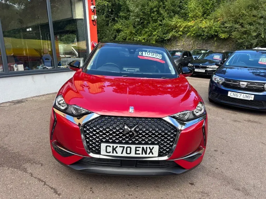 Used DS Automobiles DS3 Prestige 102 HP (75 kW) 2020 Red MPV