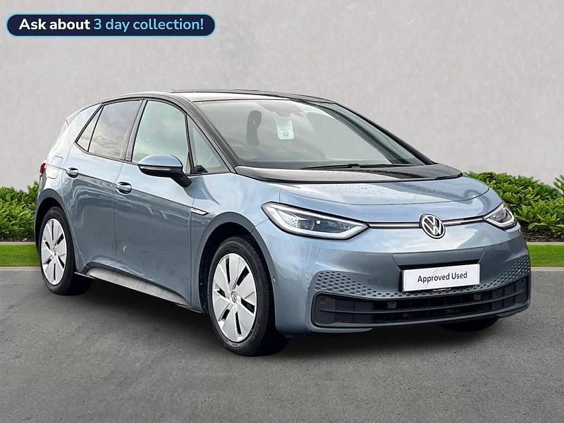 Blue Used 2022 VW ID.3 Pro Performance Hatchback | £15,990 (Fair price) - Image 1/4