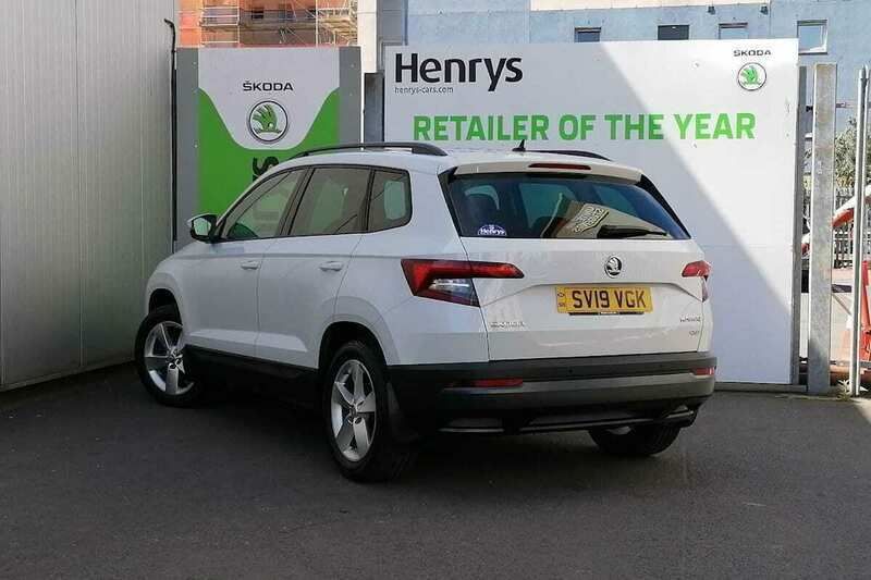 Used Skoda Karoq SE 150 HP (110 kW) 2019 White SUV