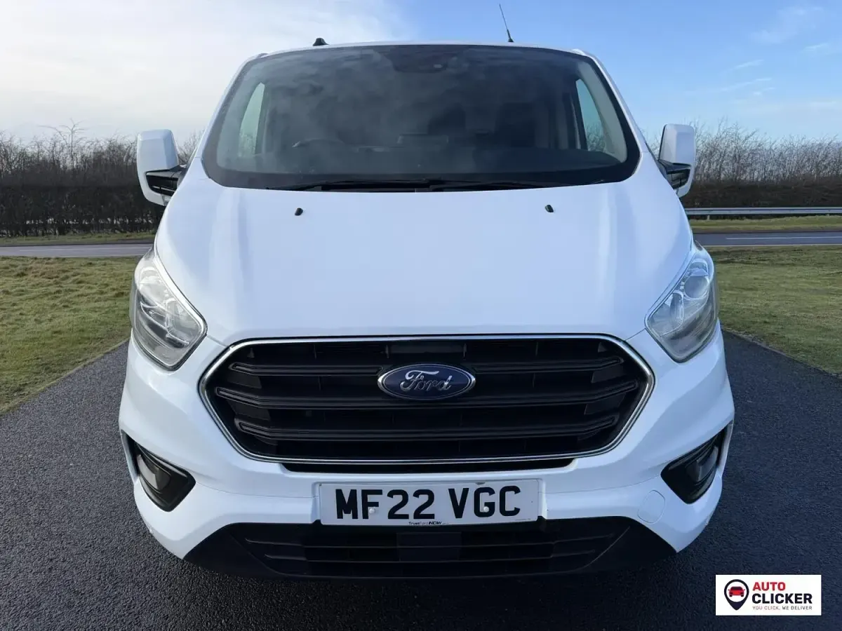 Used Ford Transit Custom Limited 130 HP (95 kW) 2022 White Van