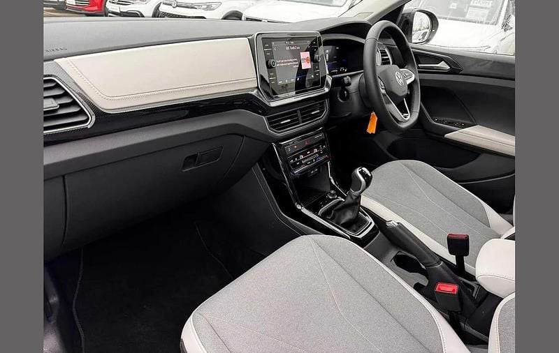Used VW T-Cross Style 113 HP (83 kW) 2025 White SUV