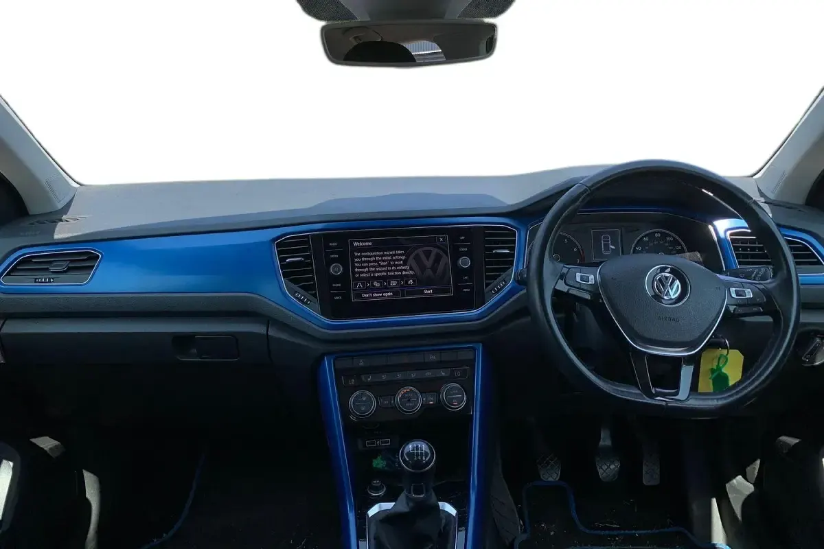 Used VW T-Roc Design 116 HP (85 kW) 2018 Blue SUV