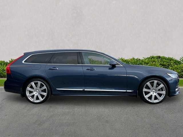 Used Volvo V90 Inscription 235 HP (172 kW) 2020 Estate