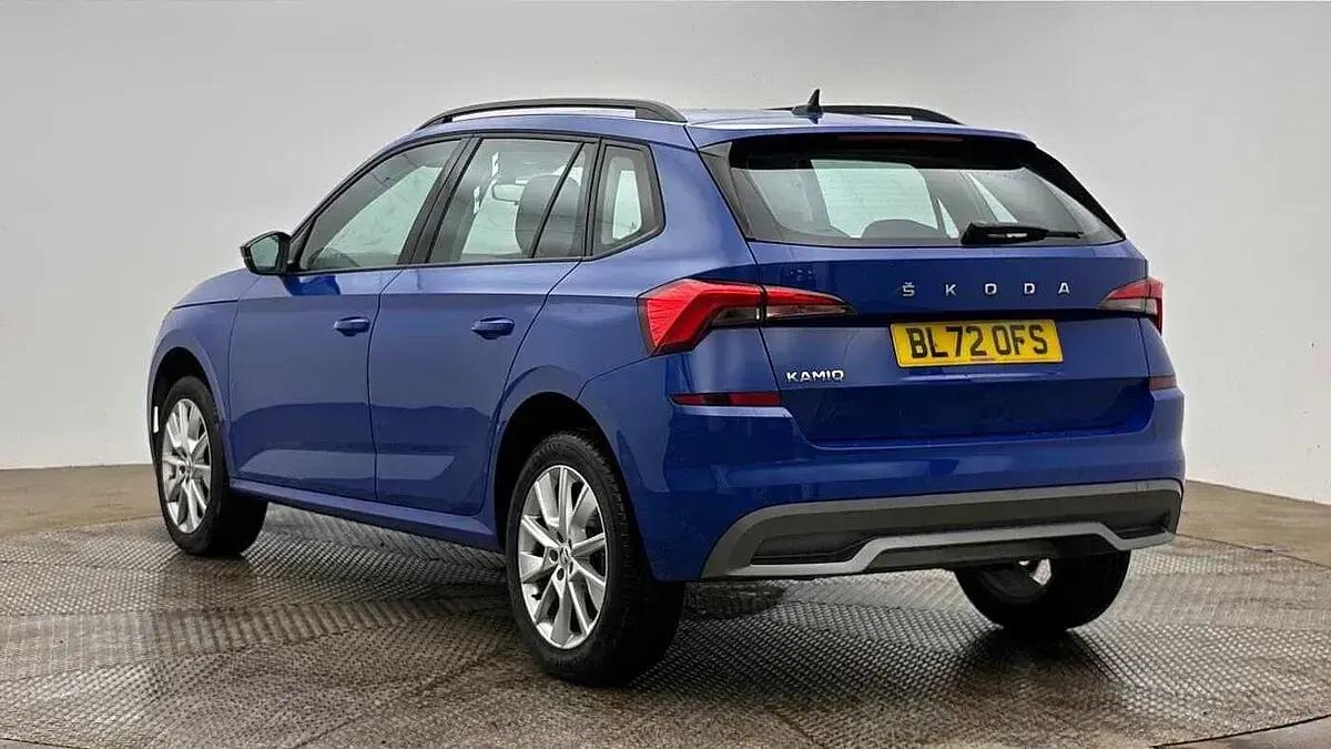 Used Skoda 110 R SE 81 HP (59 kW) 2023 Energy blue Estate