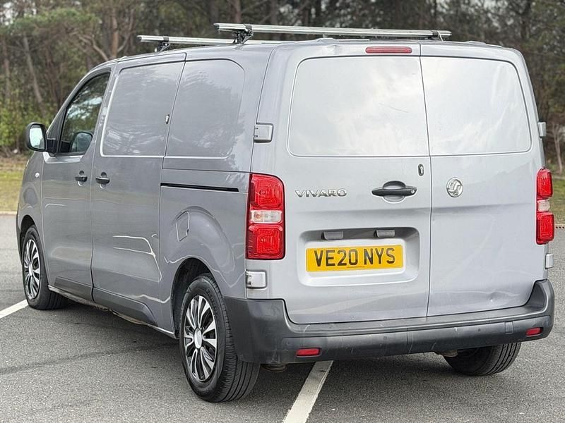Used Vauxhall Vivaro 100 HP (73 kW) 2020 Grey MPV