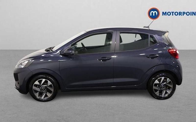 Used Hyundai i10 Advanced 79 HP (58 kW) 2025 Grey Hatchback