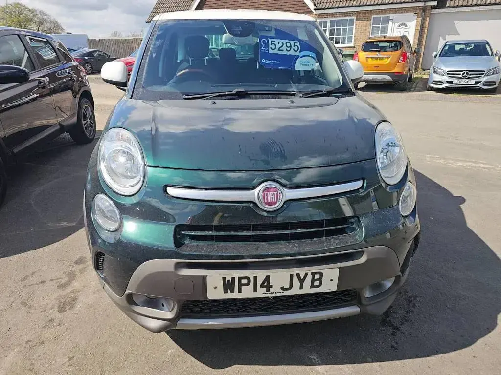 Used Fiat 500L Trekking 85 HP (62 kW) 2014 Green/white MPV