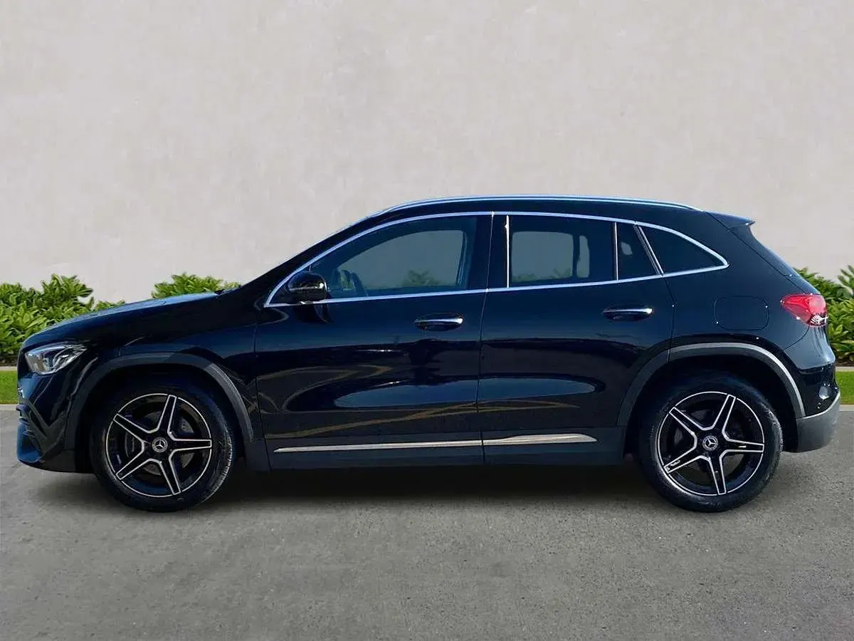 Używany Mercedes GLA220 AMG Line Premium 2023 Czarny SUV