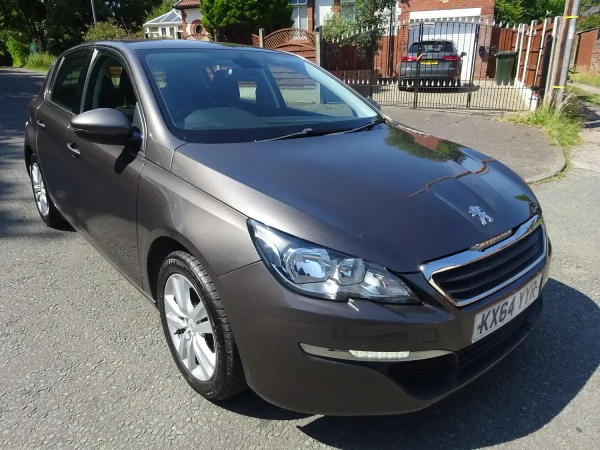 Used Peugeot 308 Active 115 HP (84 kW) 2014 Grey Hatchback