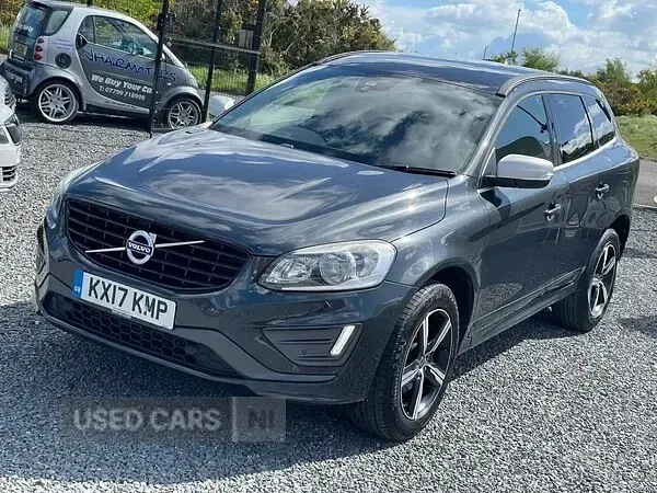 Used Volvo XC60 R-Design 190 HP (139 kW) 2017 Grey SUV