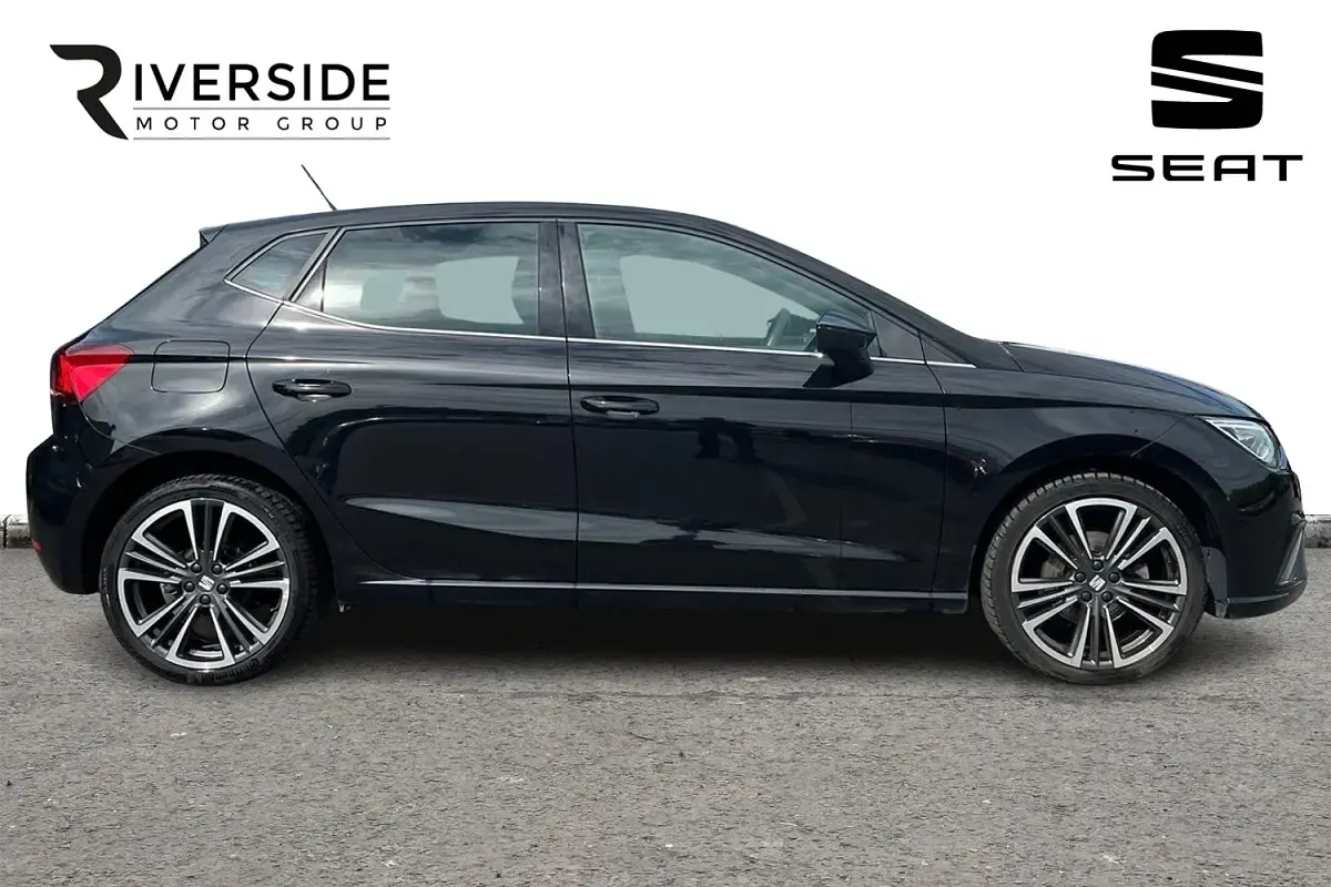 Used Seat Ibiza XCELLENCE Lux 110 HP (80 kW) 2023 Midnight black Hatchback