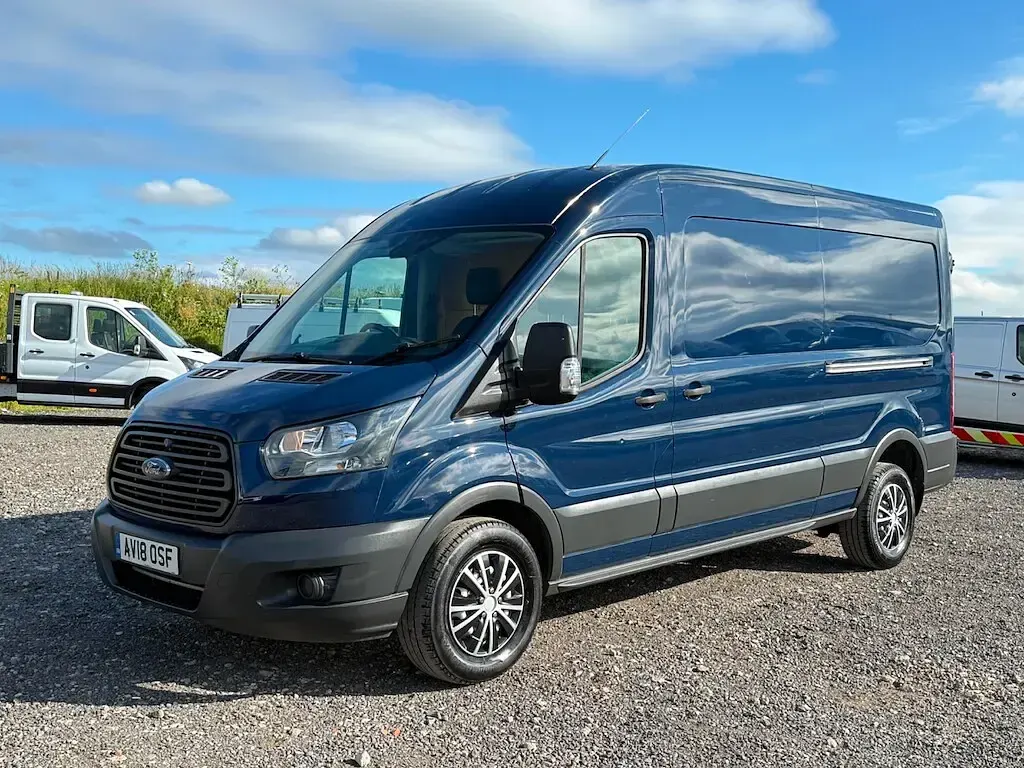 Used Ford Transit 130 HP (95 kW) 2018 Blue Van