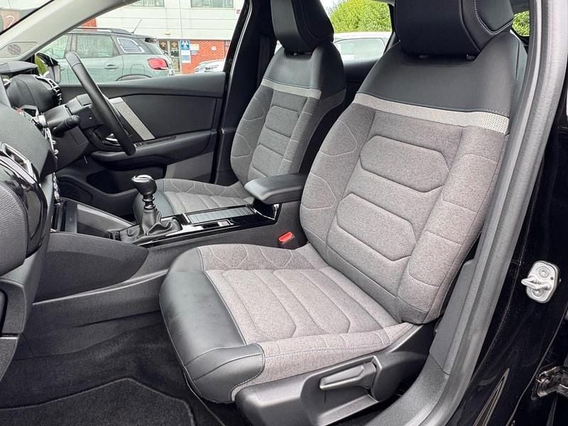Used Citroën C4 PureTech 127 HP (93 kW) 2024 Black Hatchback