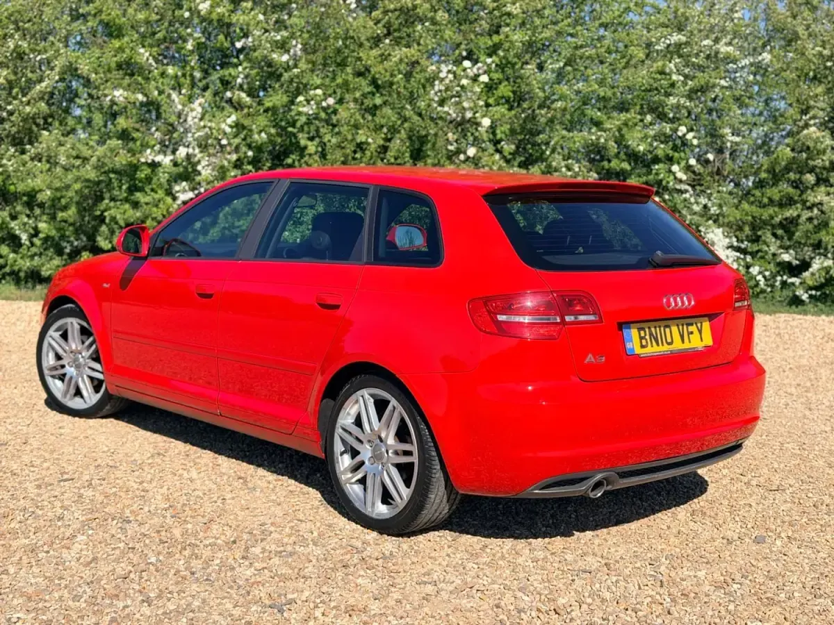 Używany Audi A3 S-Line 101 KM (74 kW) 2010 Czerwony Hatchback