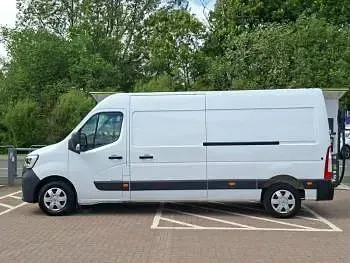 Used Renault Master Business 2023 White MPV