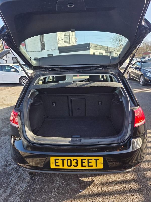 Used VW Golf VII SE 105 HP (77 kW) 2014 Black Hatchback