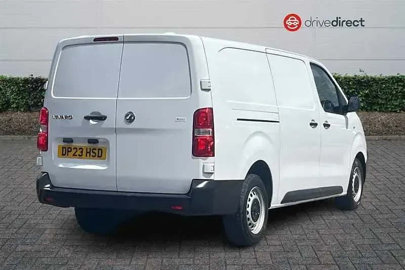 Used Vauxhall Vivaro S 100 HP (73 kW) 2023 White MPV