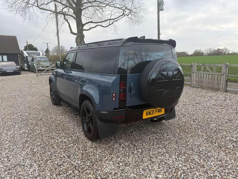 Used Land Rover Defender SE 2021 Blue SUV