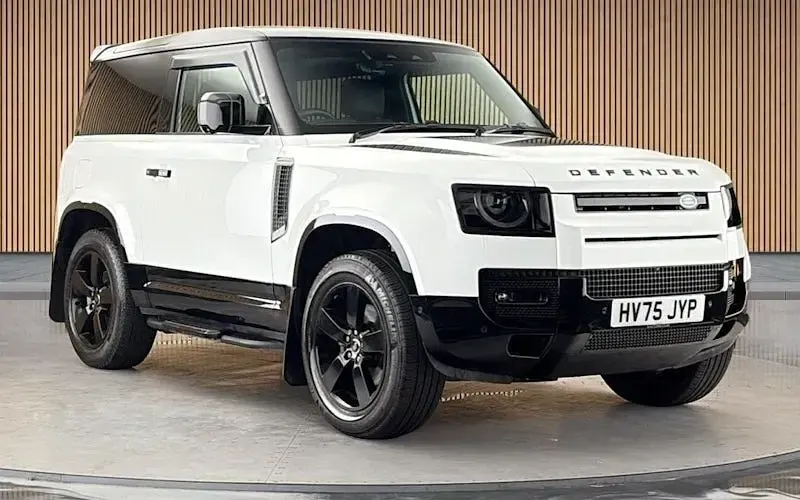 Used Land Rover Defender HSE Dynamic 250 HP (183 kW) 2025 SUV