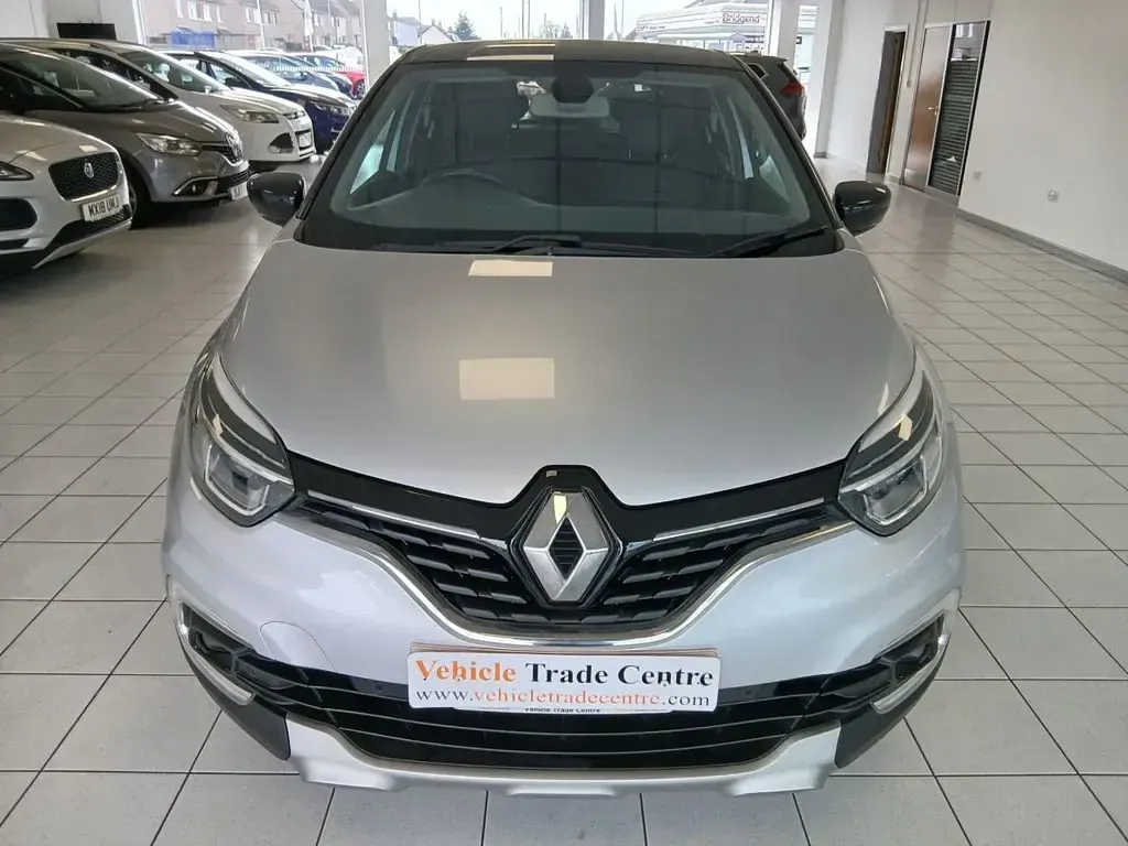 Used Renault Captur GT-Line 90 HP (66 kW) 2018 Silver/black SUV