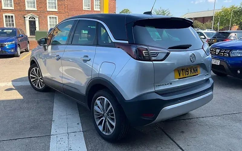 Used Vauxhall Crossland X Elite 110 HP (80 kW) 2019 Silver SUV